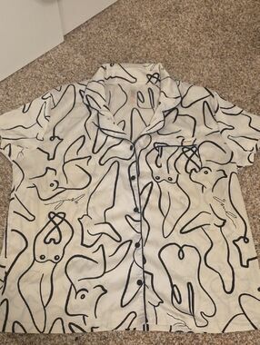 Abstract Line Art Button-Up Shirt - White & Black